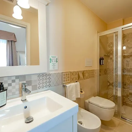 Hotel Phi La Tonnara Di Bonagia 4*