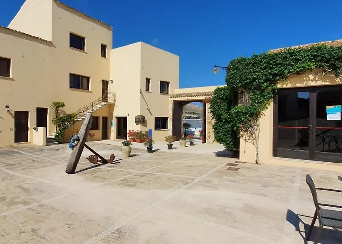 Phi La Tonnara Di Bonagia Hotel